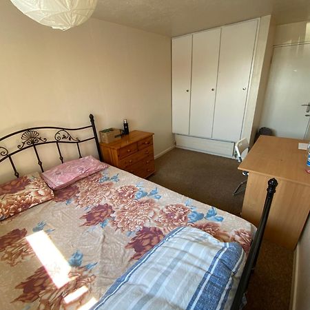 Two-Bedroom Flat Close To Uni & Shopping Center With Free Parking Coventry Ngoại thất bức ảnh