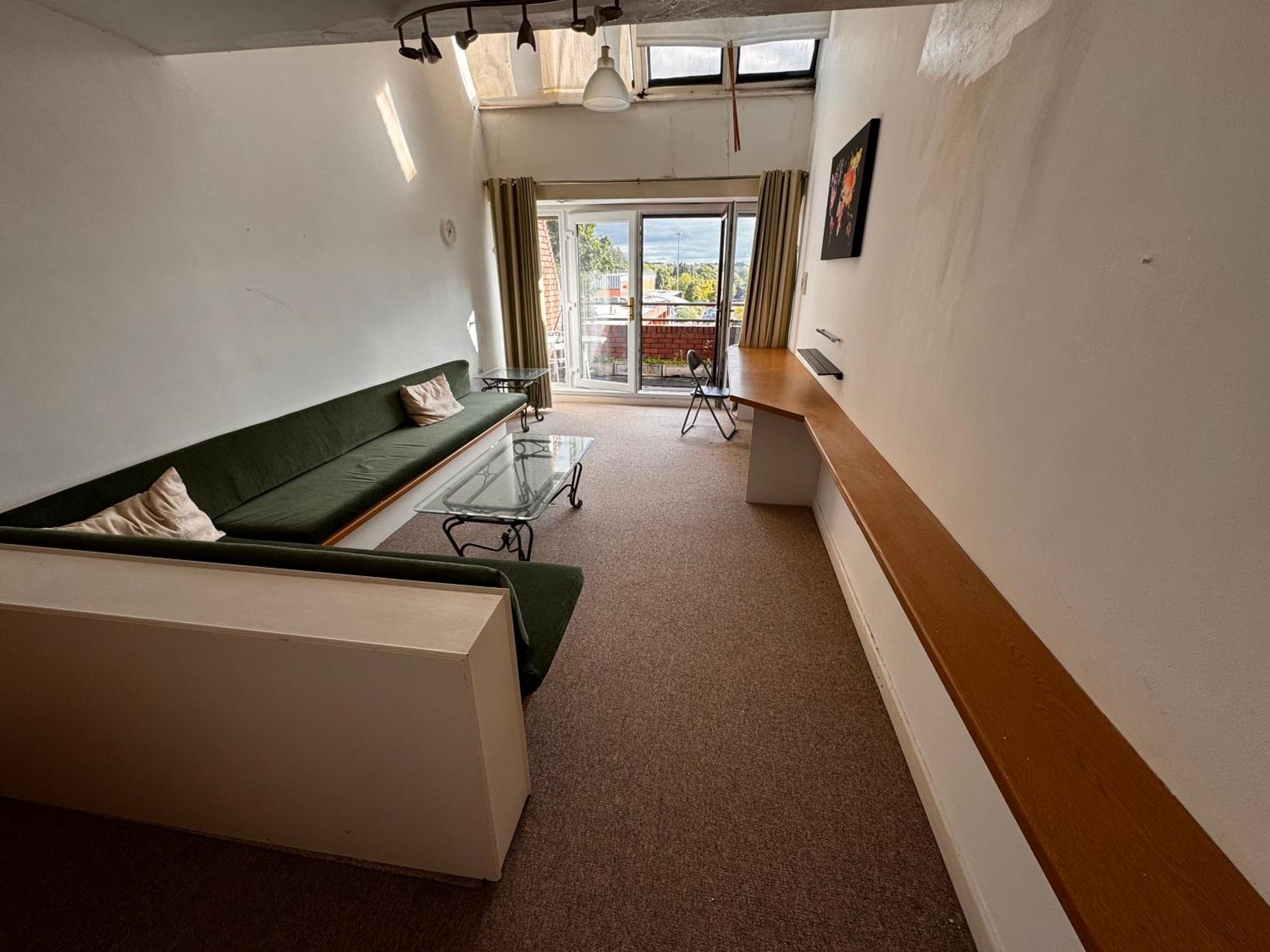 Two-Bedroom Flat Close To Uni & Shopping Center With Free Parking Coventry Ngoại thất bức ảnh